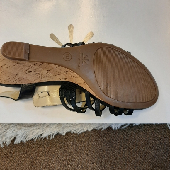 Free Shipping Issac Misrahi Black Leather wedge heel sandals. Size 8 - Picture 8 of 16